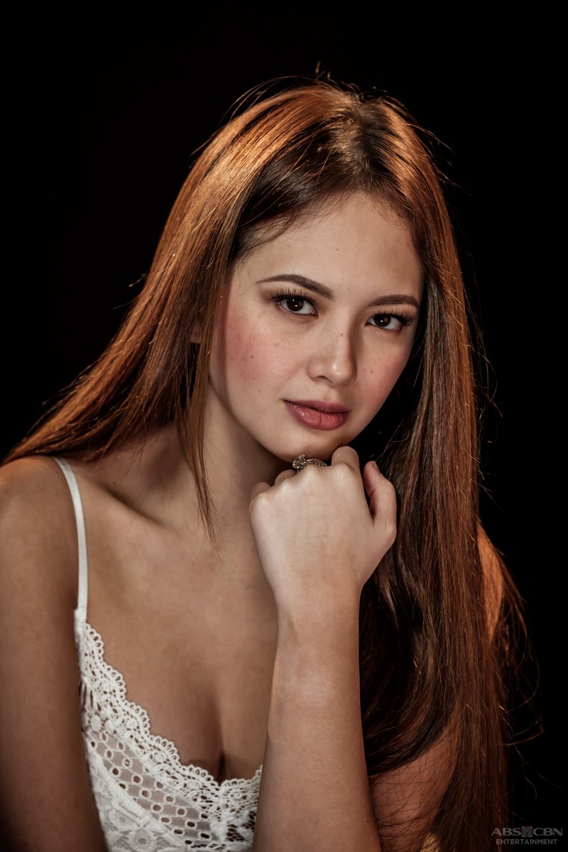 Ellen adarna photoshoot